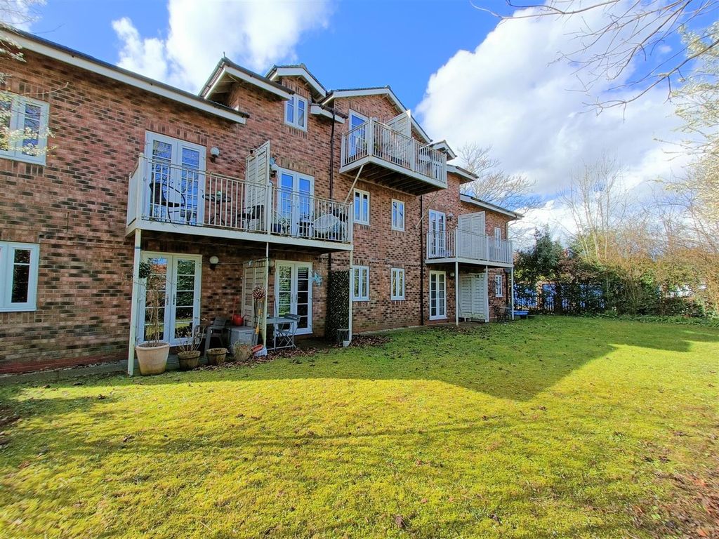 Property photo 1 of 14 Rear External