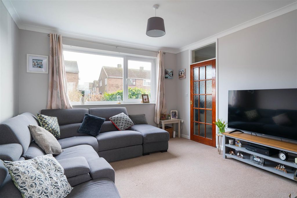 Property photo 2 of 29 Living - Diner-4.Jpg