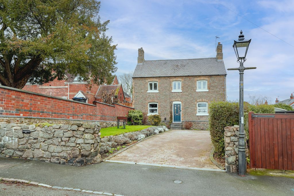 Property photo 1 of 36 Dsc02380