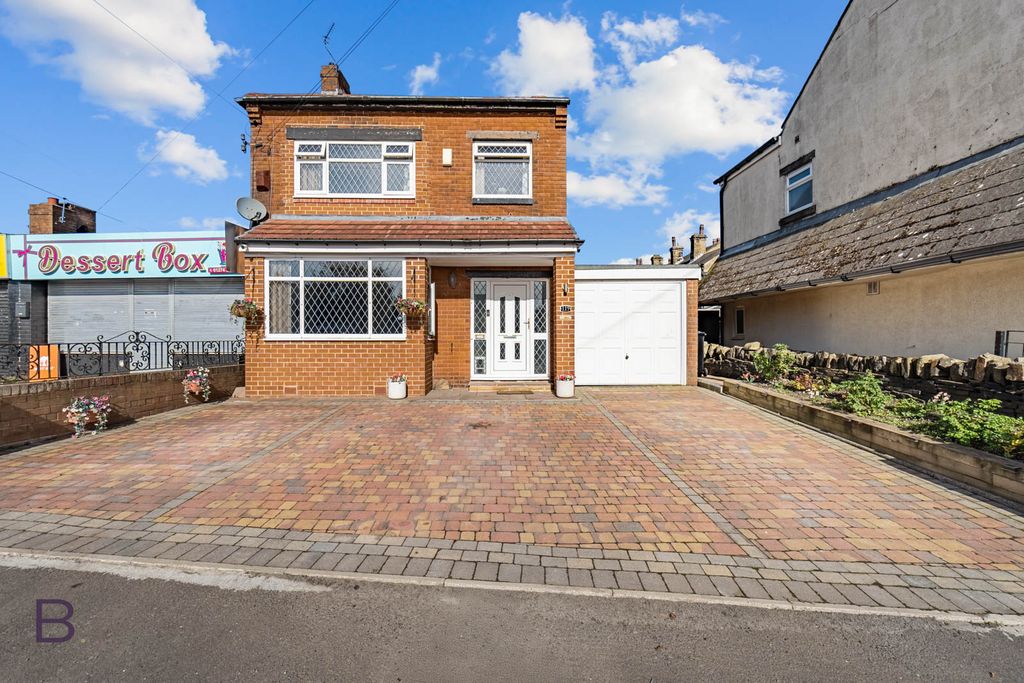 Property photo 1 of 33