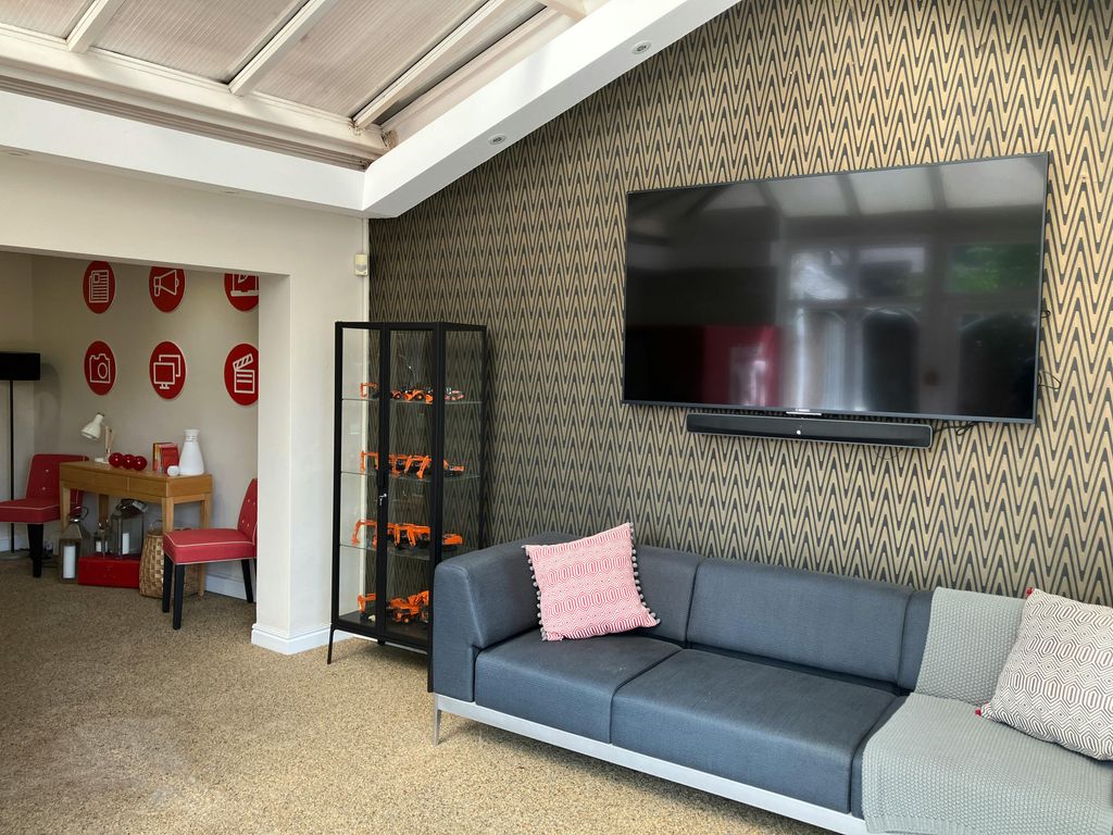 Property photo 2 of 15 Img_0593.Jpg