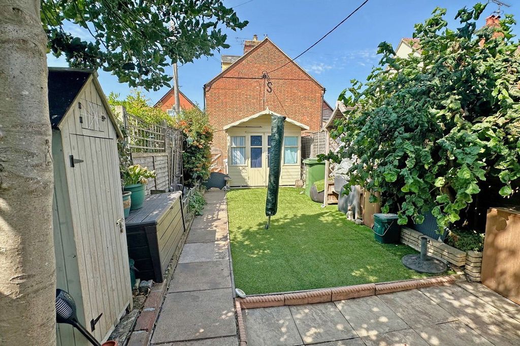 Property photo 3 of 16