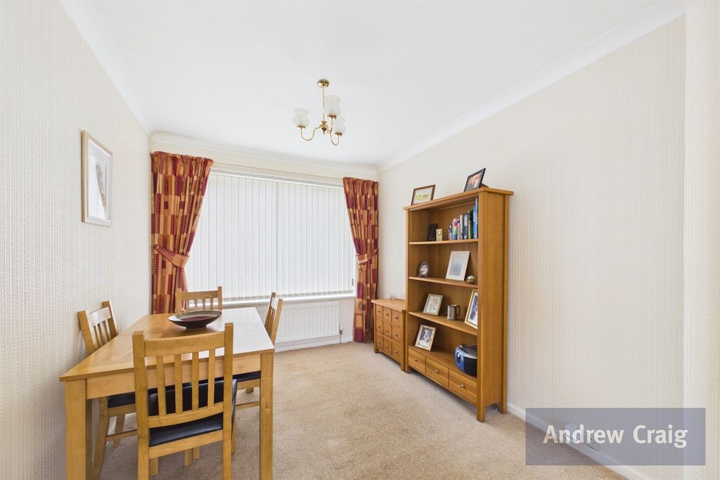 Property photo 3 of 11 Dining Room