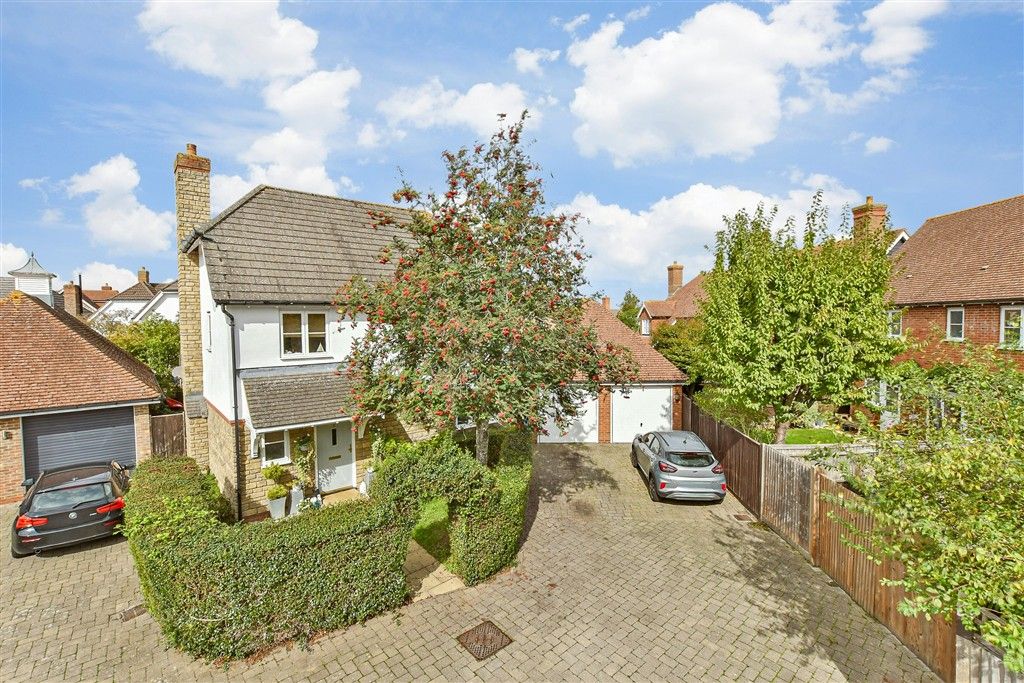 Property photo 1 of 16 External (Brochure)