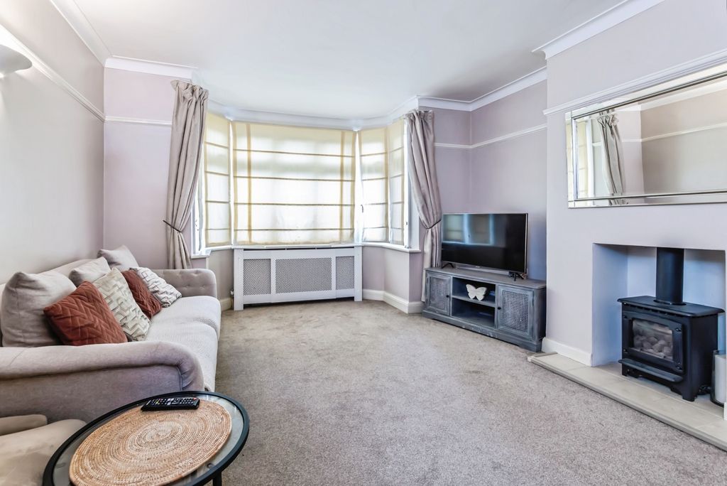 Property photo 3 of 15 Pbox-Img.Jpg