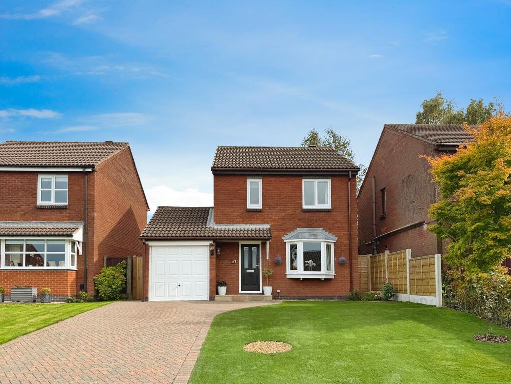 Property photo 1 of 23 Front (Exterior)