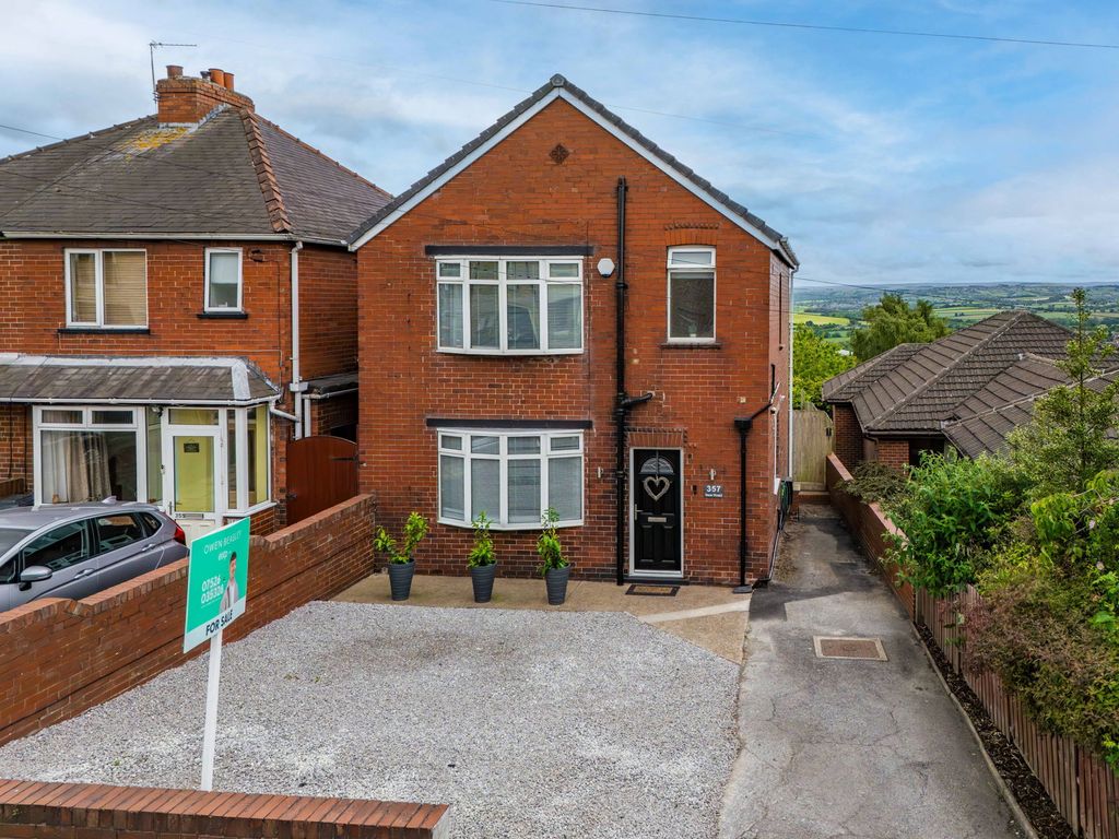 Property photo 1 of 31