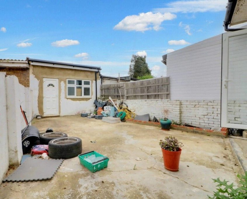 Property photo 3 of 14 Pic 14