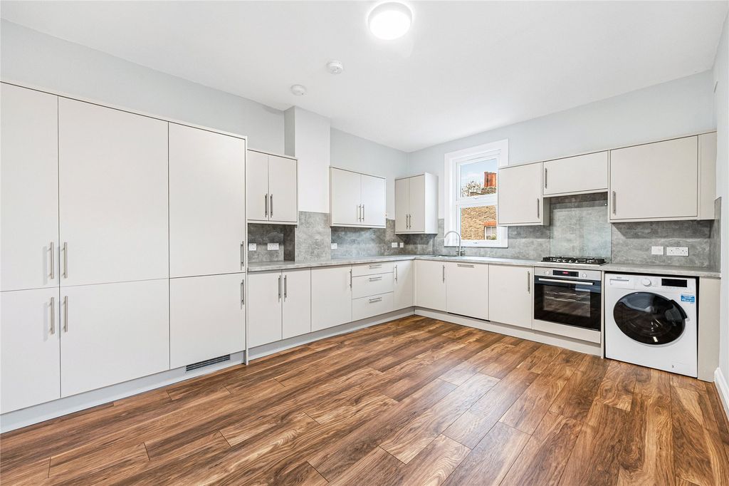 Property photo 2 of 9 Picture No. 03