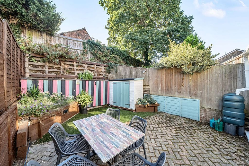 Property photo 3 of 17