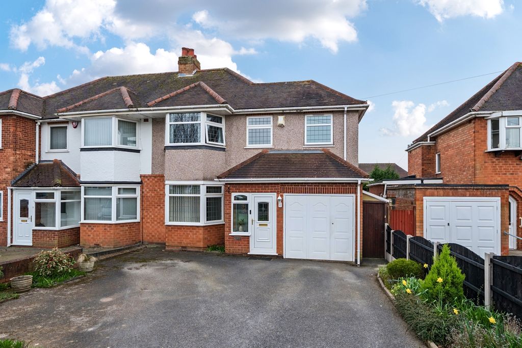 Property photo 1 of 17 1420566-14-69A7086696962