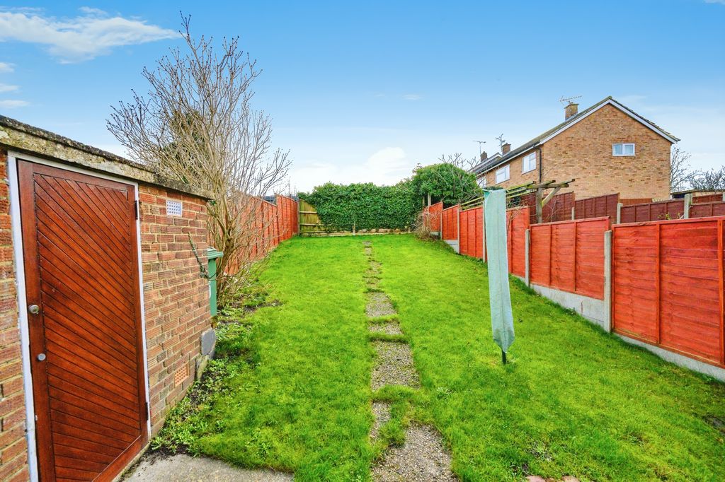 Property photo 2 of 15 Garden