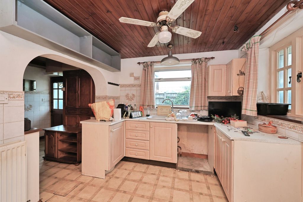 Property photo 3 of 20
