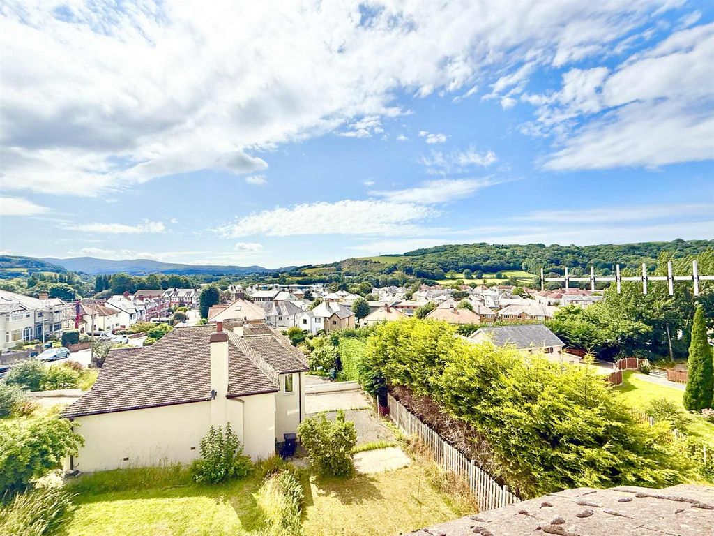 Property photo 2 of 19 c15096F9-8B8c-4B73-9B01-4A7Be522Fc47.Jpg