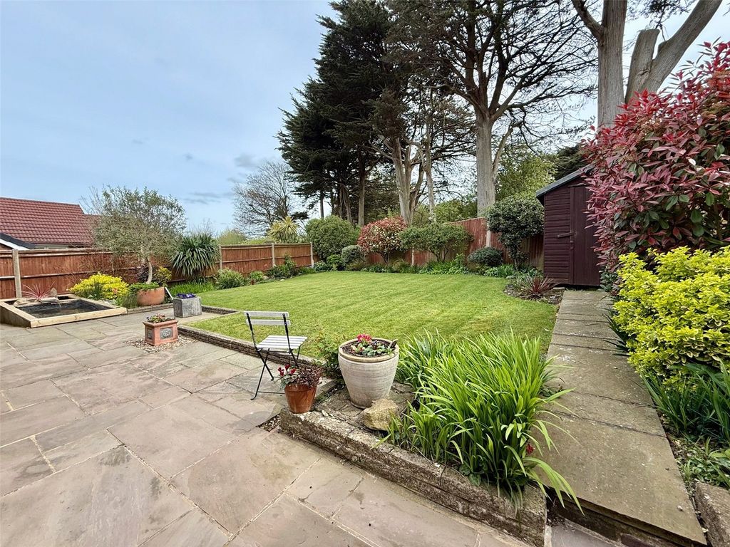 Property photo 3 of 21 Picture No. 13