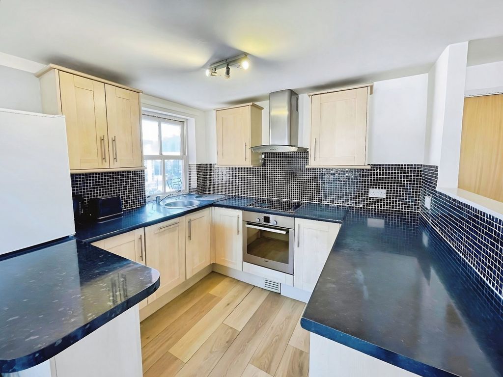 Property photo 3 of 10 Picture No. 33