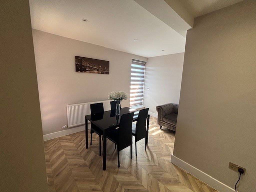 Property photo 2 of 9 Photo 5