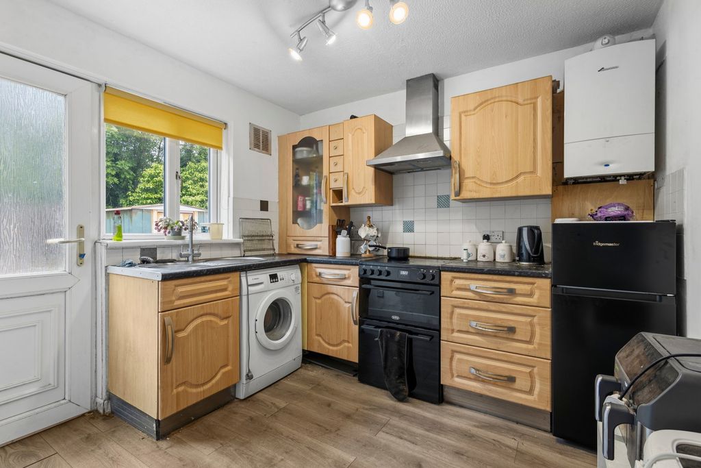 Additional image 4 of 2 bed flat for saleFiddison Place, Prestwick KA9