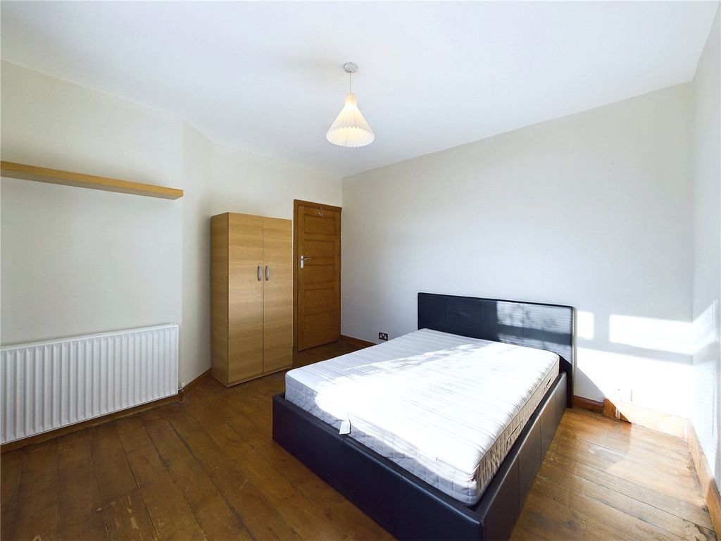 Property photo 2 of 15 Picture No. 26