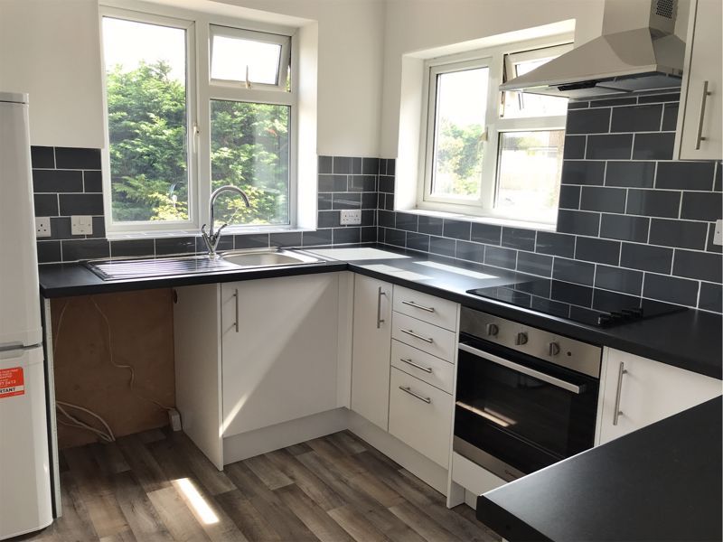 Property photo 2 of 6 Kitchen