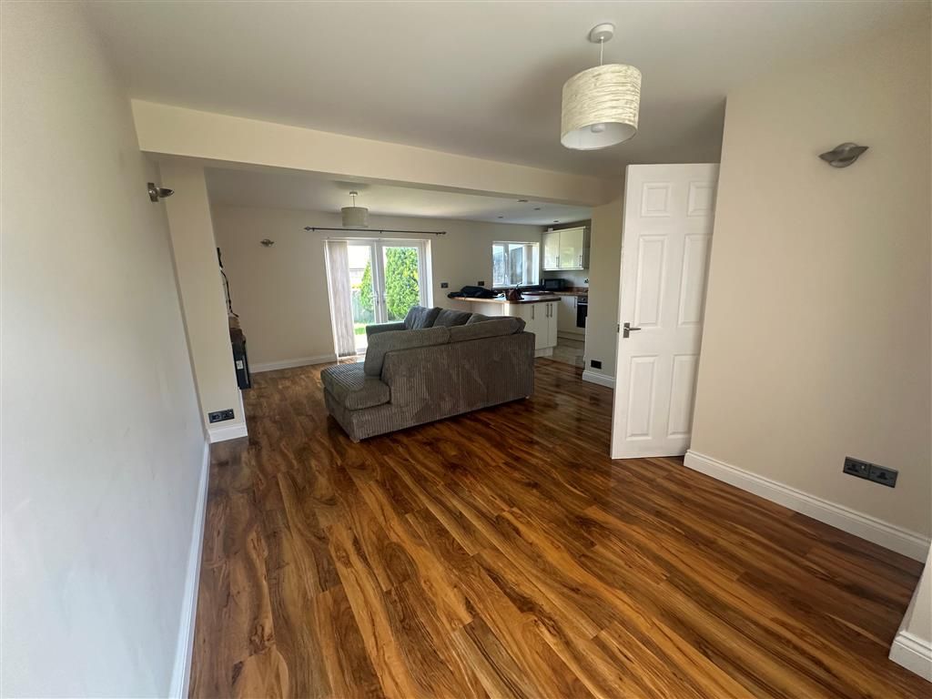 Property photo 3 of 11 Image