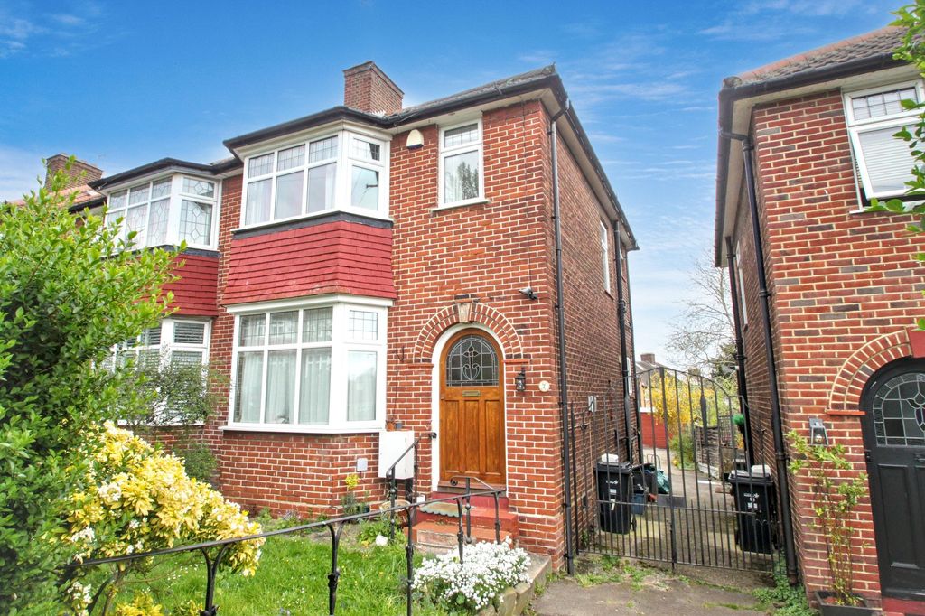 Property photo 1 of 22