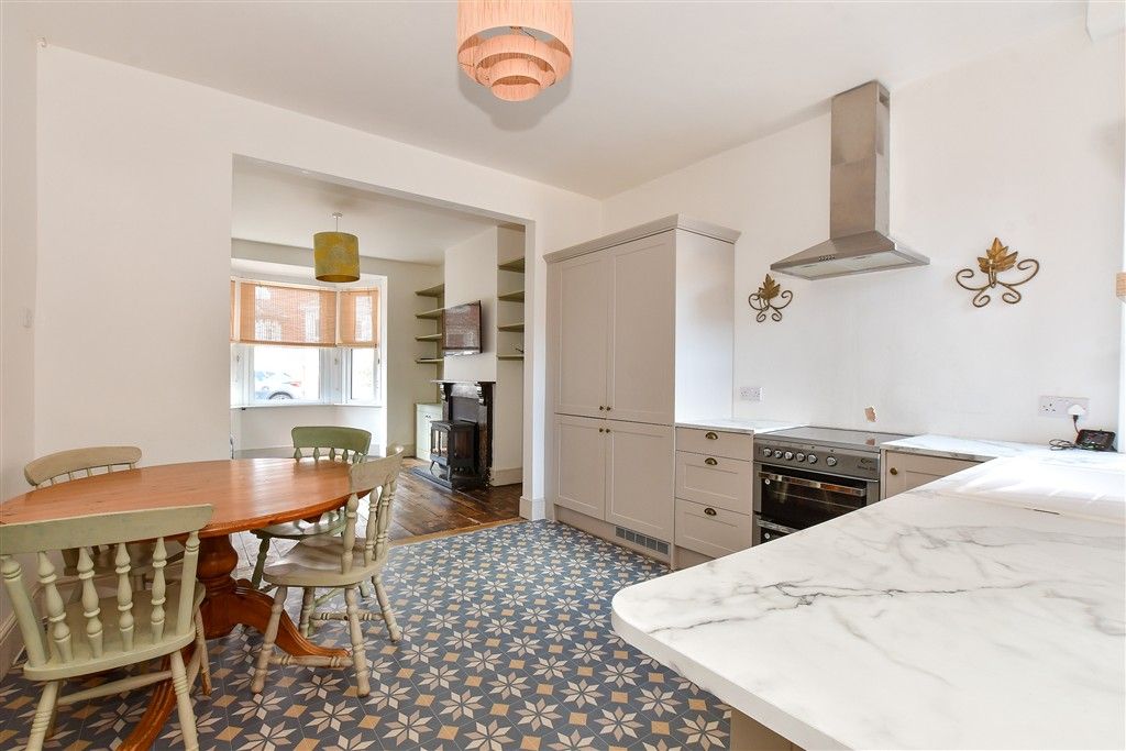 Property photo 3 of 12 Kitchen/ Dining Area