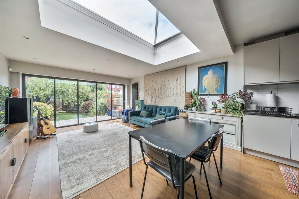 Property photo 1 of 23 Picture No. 09