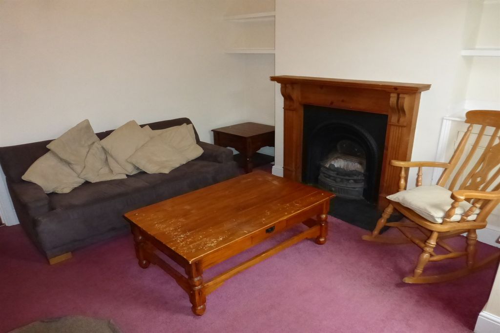 Property photo 1 of 15 (Main)