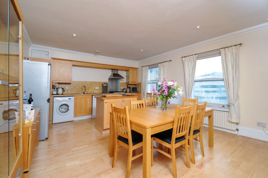 Property photo 1 of 6 Picture No. 06