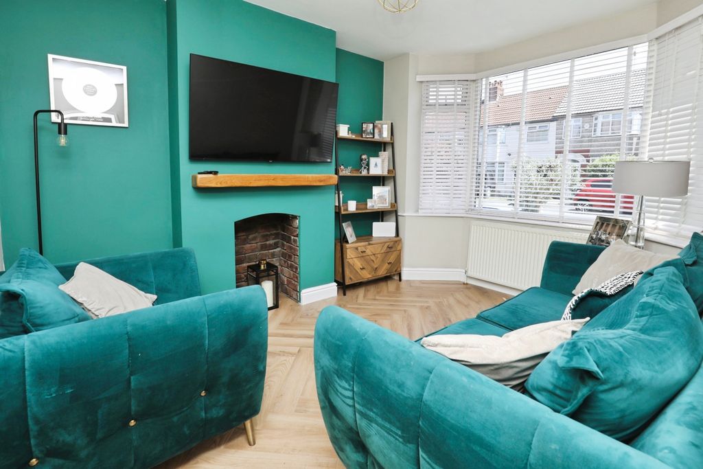 Property photo 2 of 17 2