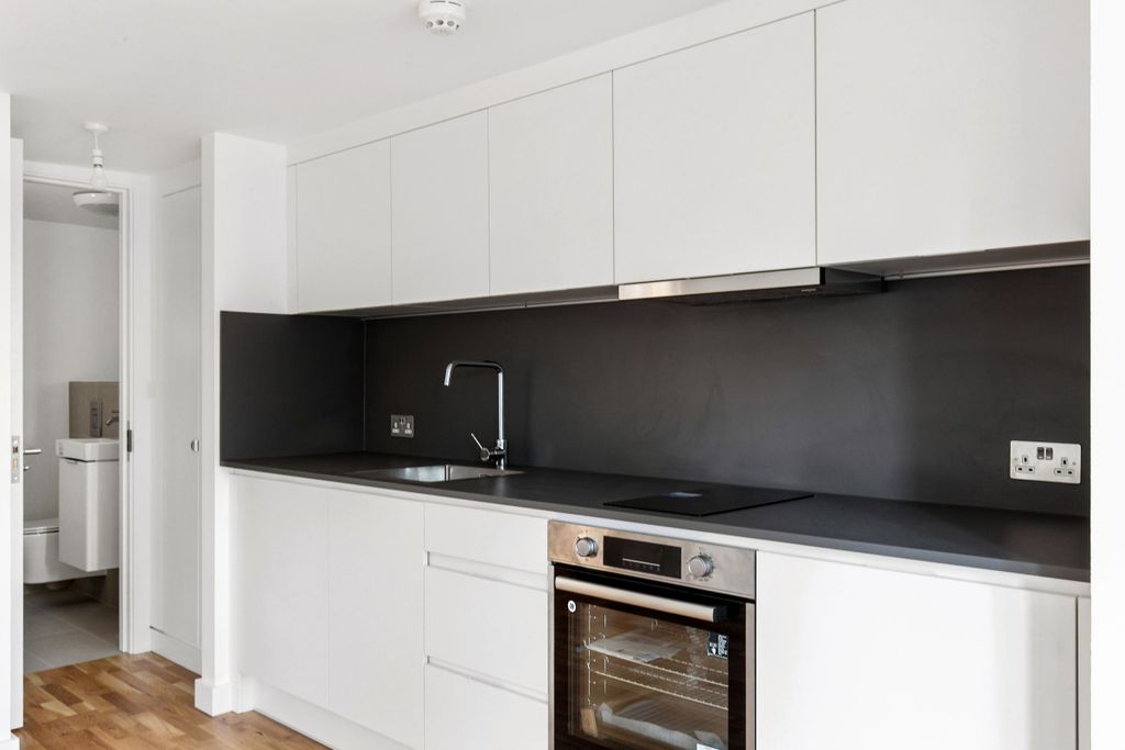 Property photo 2 of 16 Kitchen