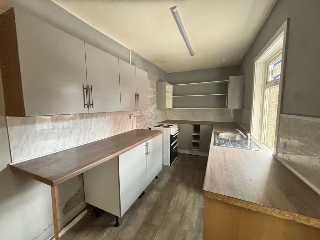 Property photo 3 of 9 Gallery