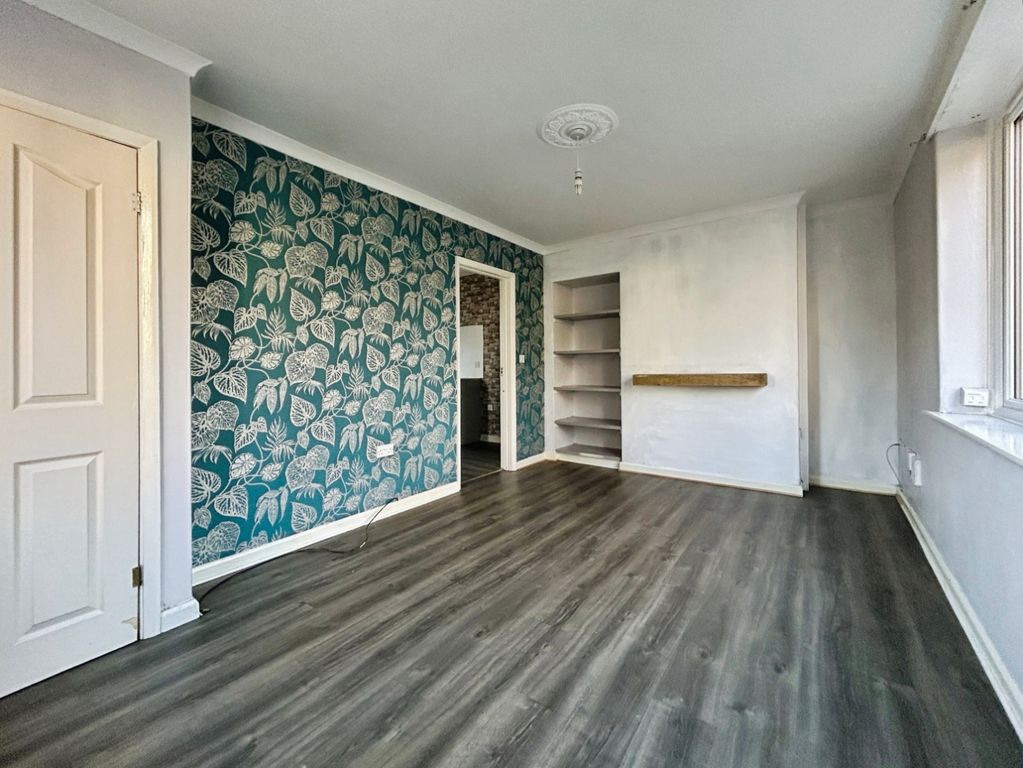 Property photo 2 of 11 Pbox-Img.Jpeg