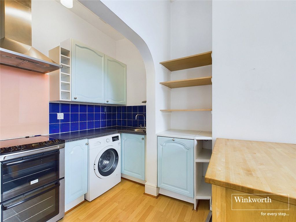 Property photo 2 of 9 Picture No. 44