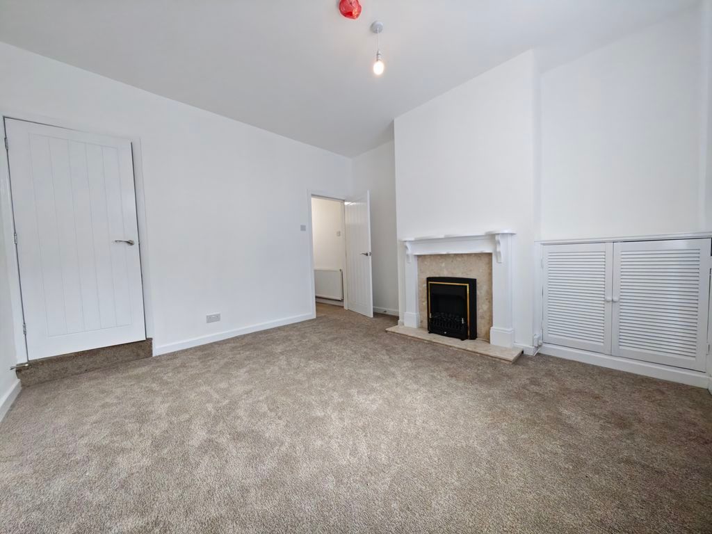 Property photo 2 of 11 Photo 2