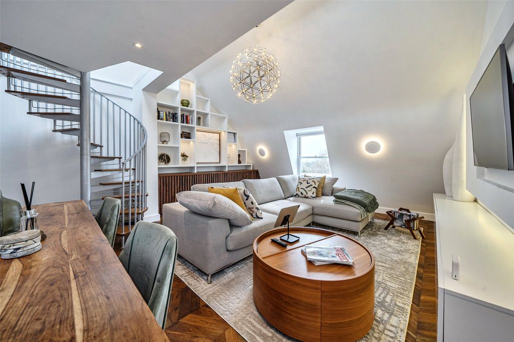 Property photo 1 of 17 Picture No. 08