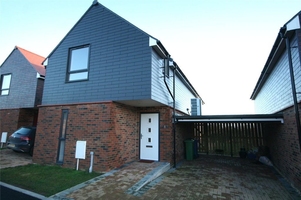 Property photo 2 of 17 Picture No. 21