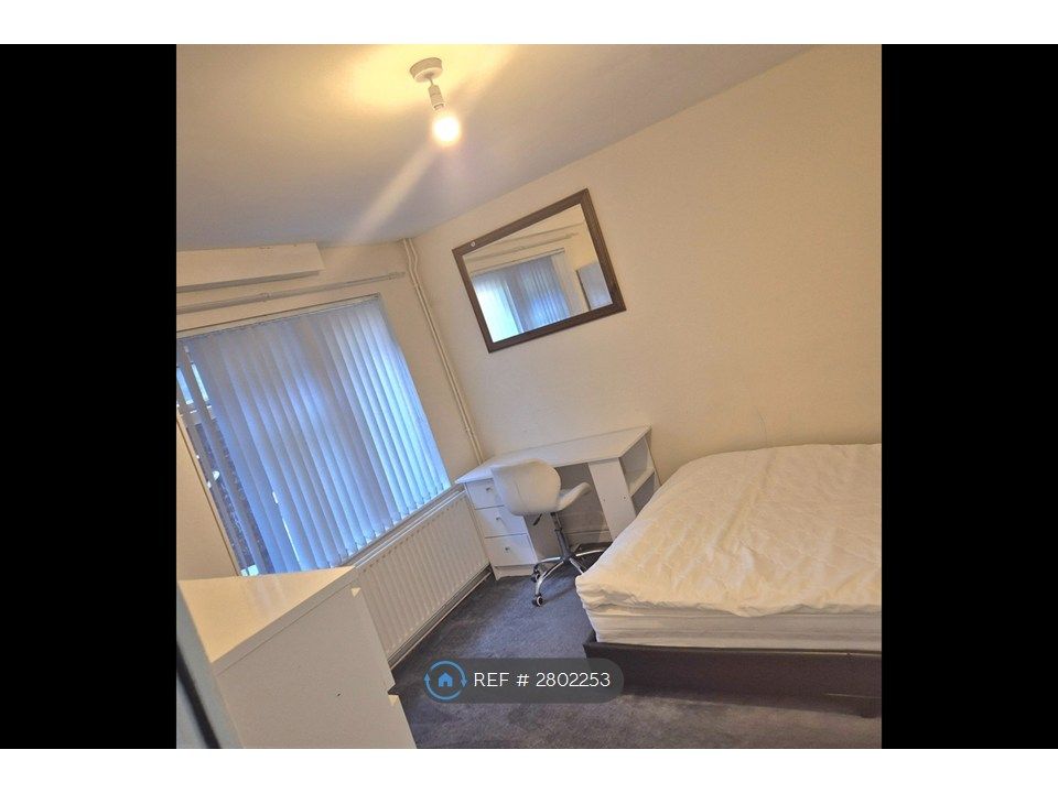Property photo 2 of 12 Ground Floor Double