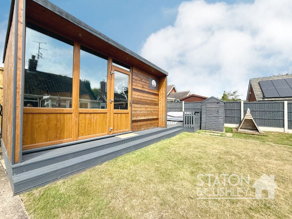 Property photo 3 of 34