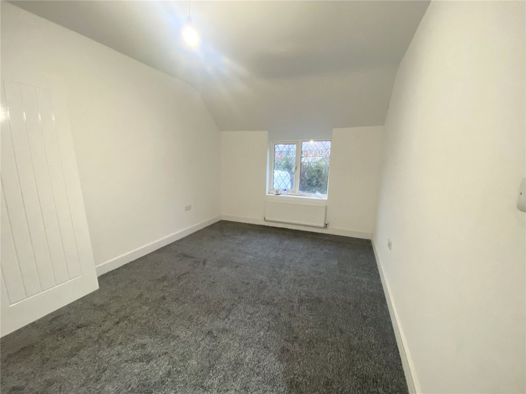 Property photo 3 of 7 Bedroom