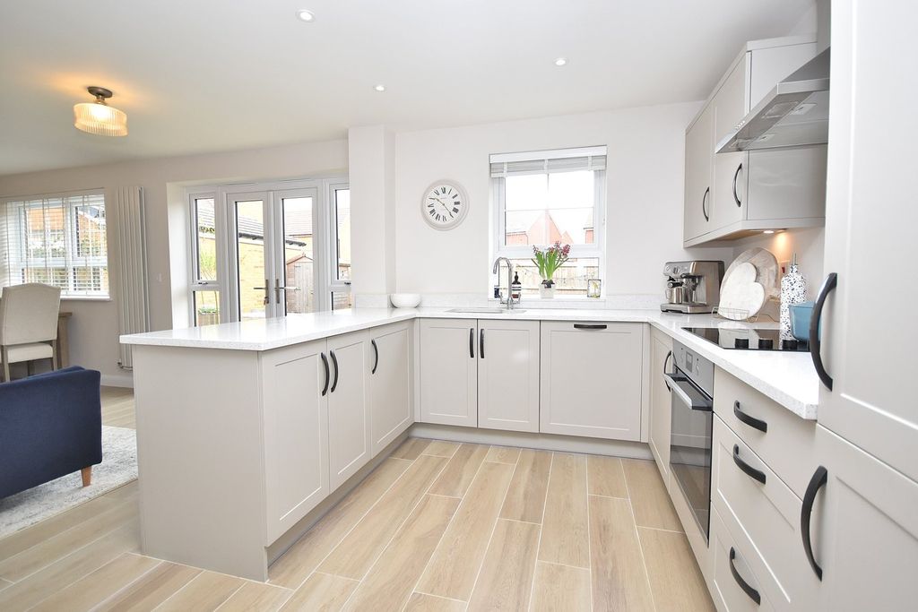 Property photo 3 of 22