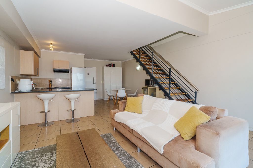 Property photo 3 of 35 Kw1702235
