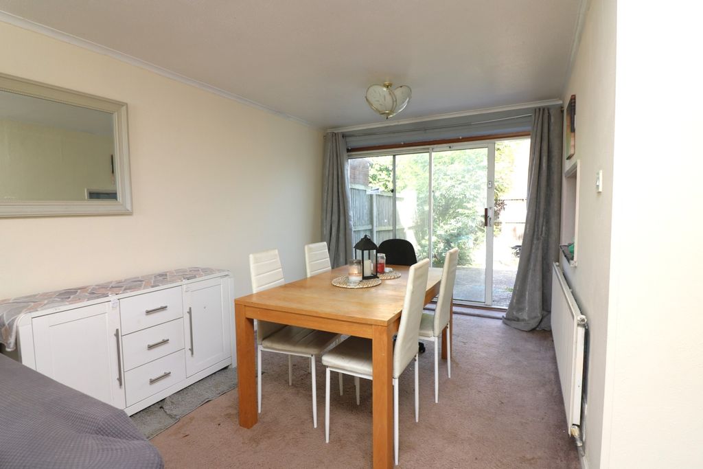 Property photo 3 of 9 Img_0865