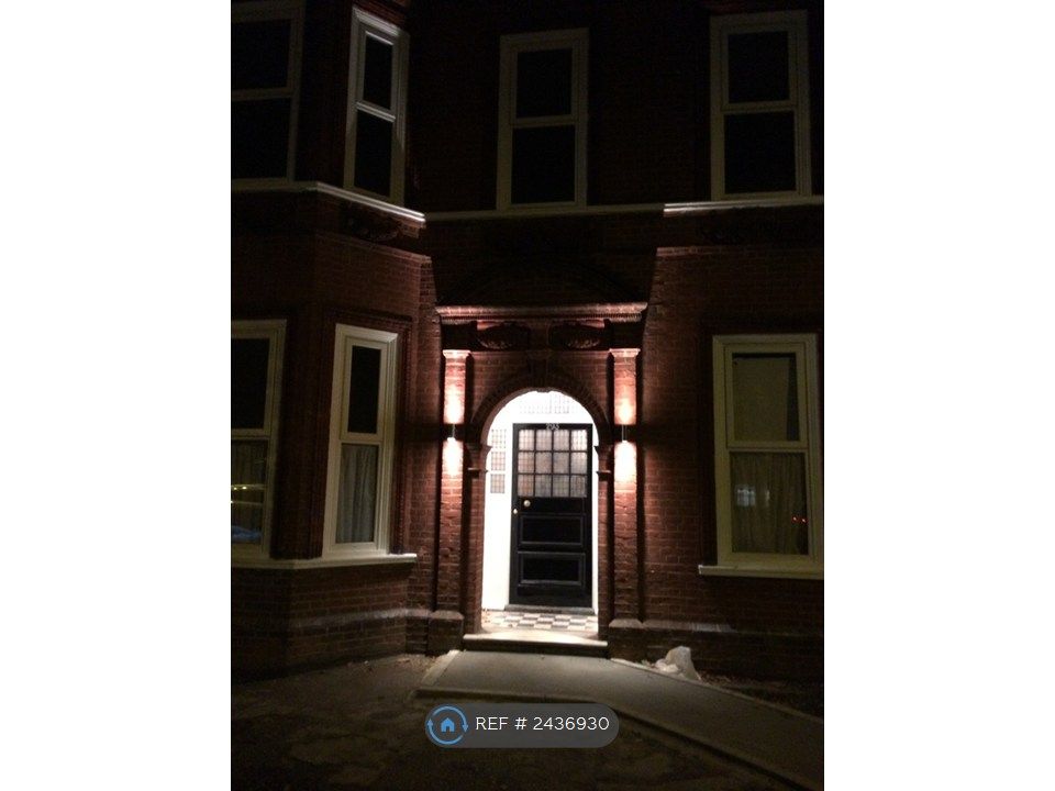 Property photo 3 of 17 Main Entrance