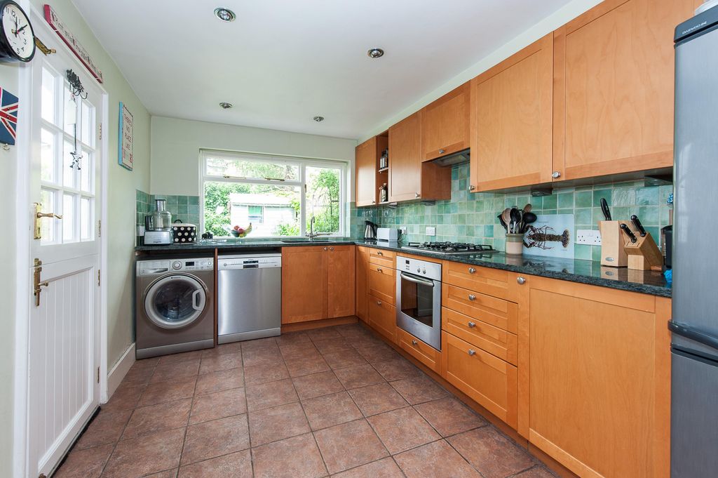 Property photo 3 of 7