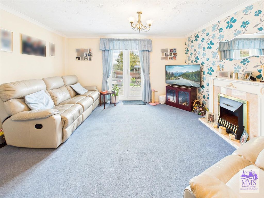 Property photo 3 of 18 Cam04098G0-Pr0125-Still006.Jpg