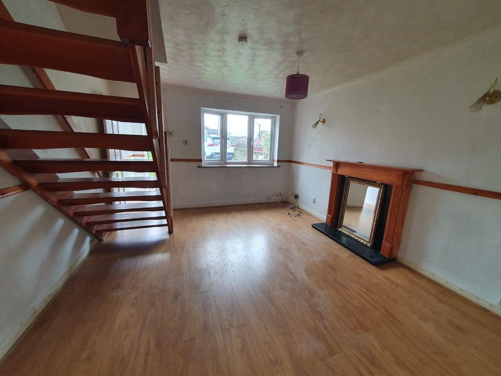 Property photo 3 of 4