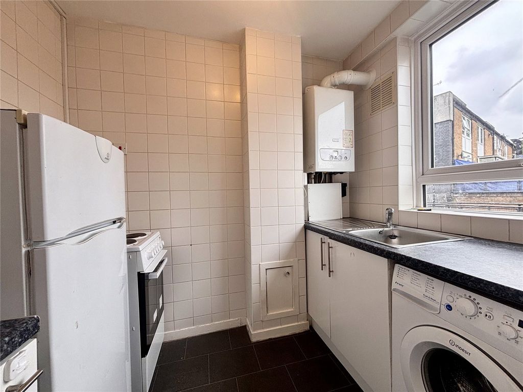 Property photo 2 of 12 Picture No. 03