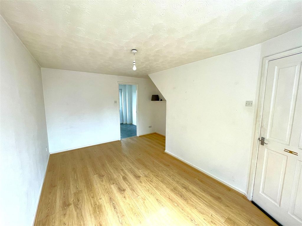 Property photo 2 of 7 Img_1015.Jpg